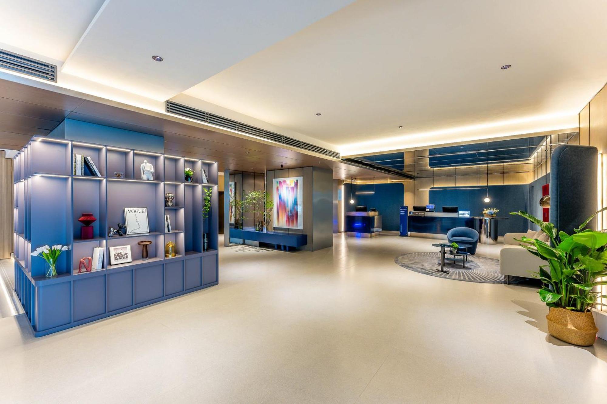 Holiday Inn Express Shanghai Jing'An Temple By Ihg Exterior photo