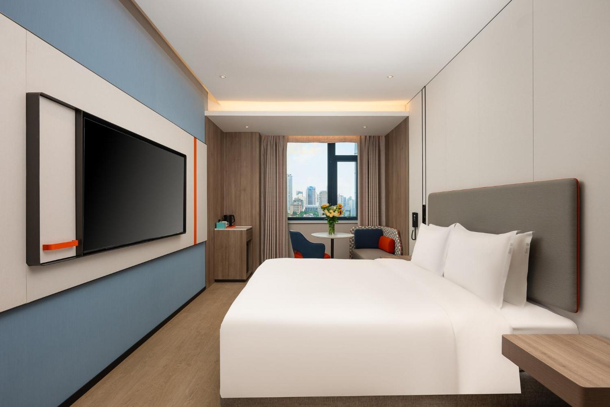 Holiday Inn Express Shanghai Jing'An Temple By Ihg Exterior photo