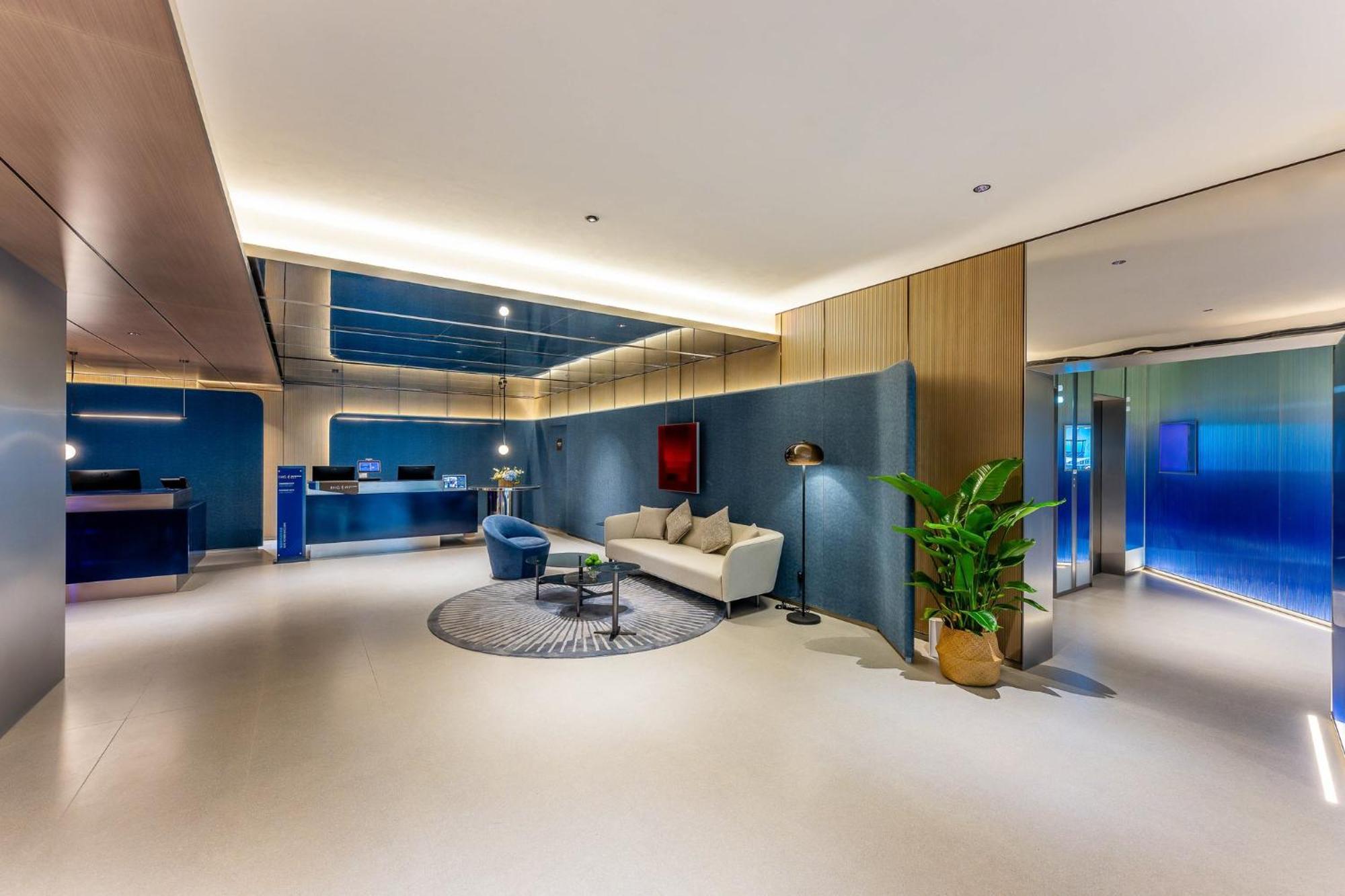 Holiday Inn Express Shanghai Jing'An Temple By Ihg Exterior photo