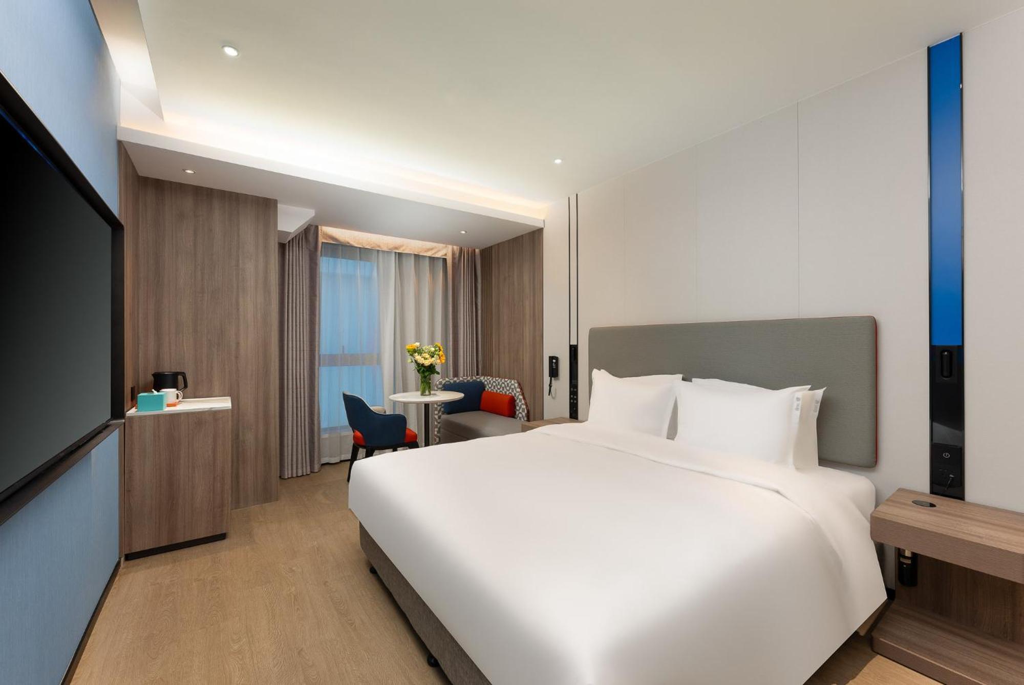 Holiday Inn Express Shanghai Jing'An Temple By Ihg Exterior photo