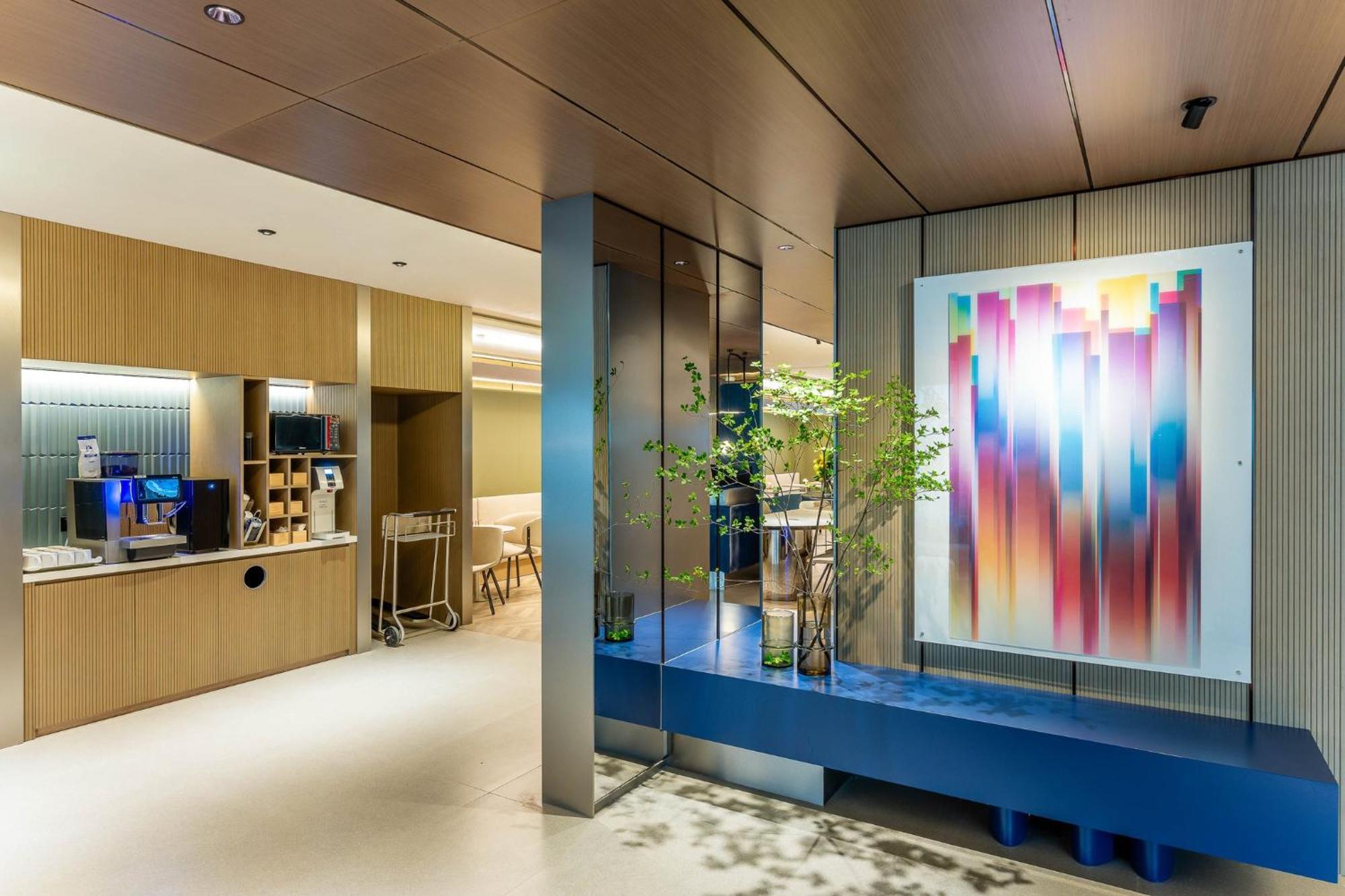 Holiday Inn Express Shanghai Jing'An Temple By Ihg Exterior photo